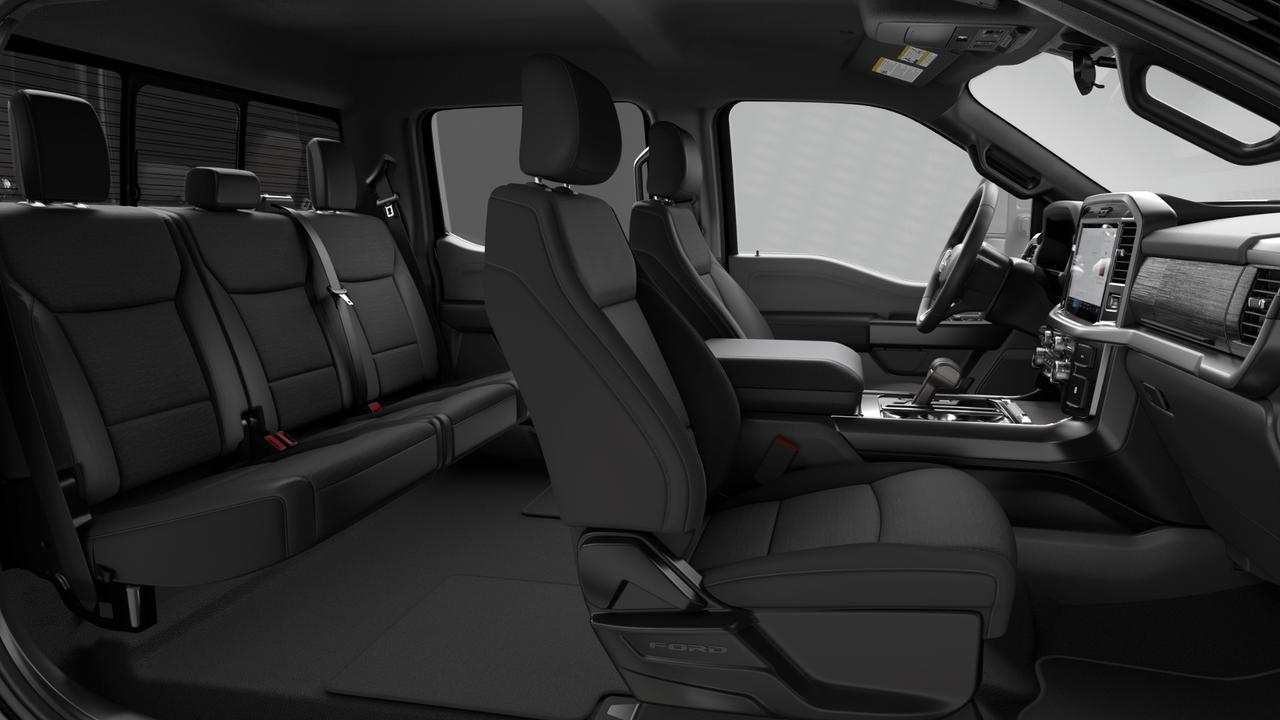 2026 Ford F-150 XLT Photo5