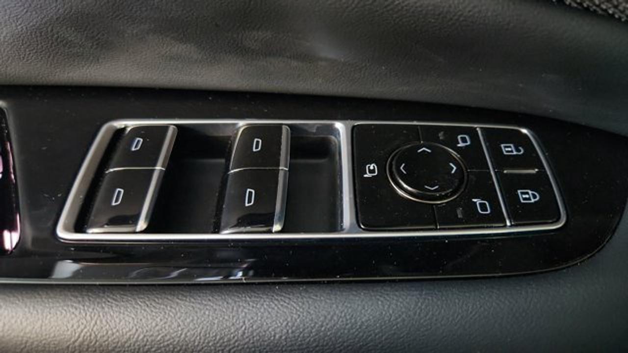 13674434