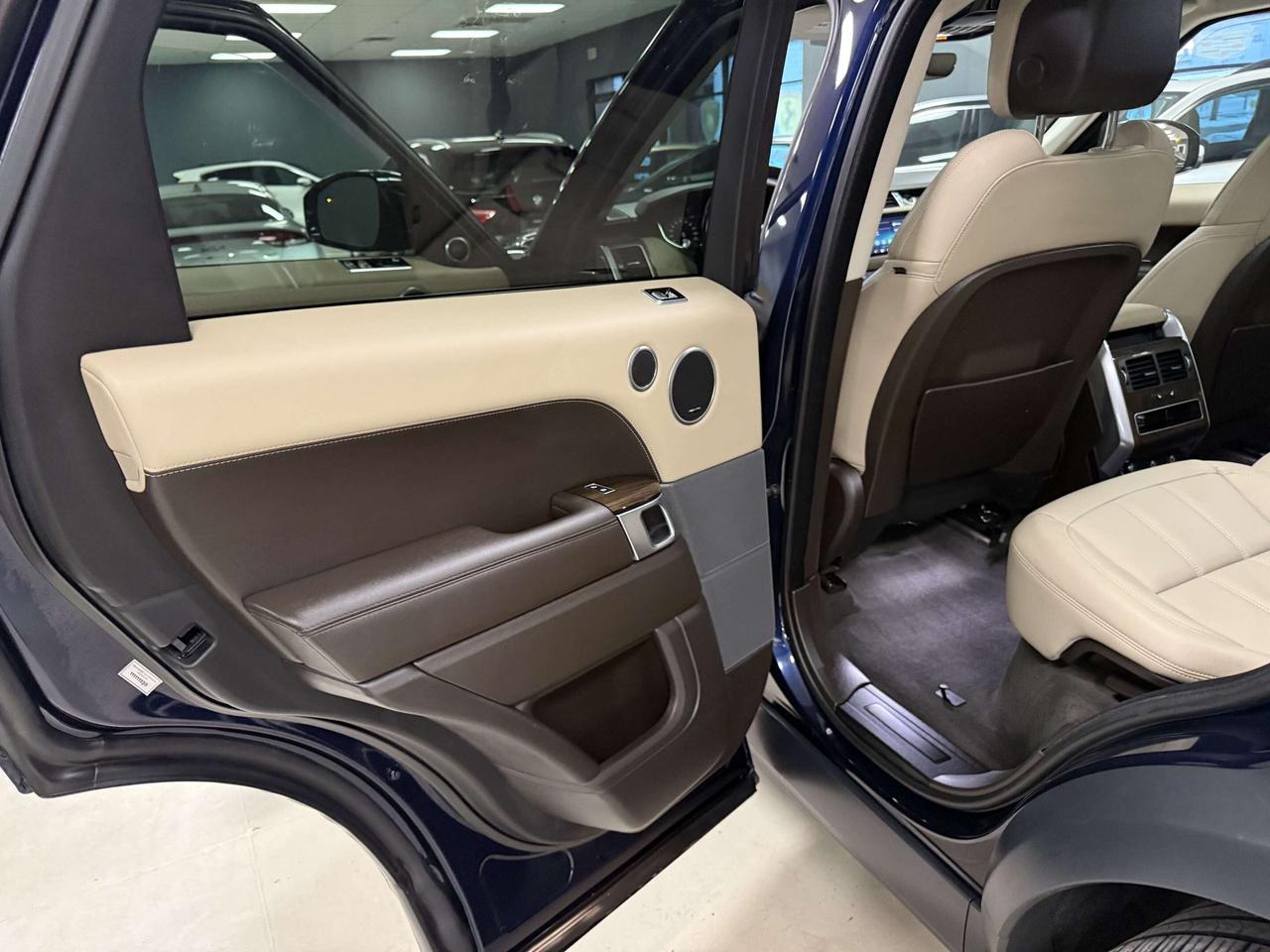 2022 Land Rover Range Rover Sport SE Photo