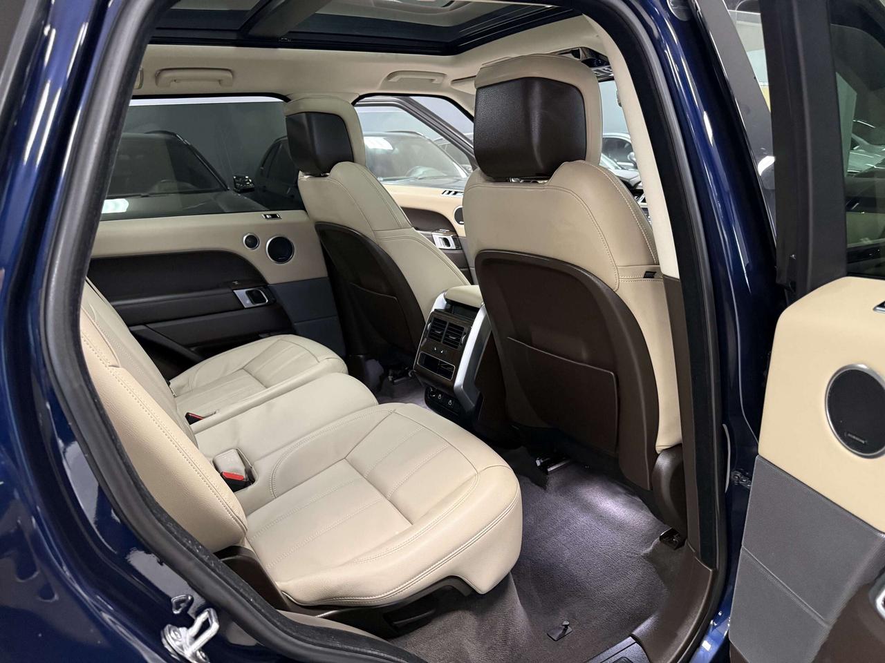 2022 Land Rover Range Rover Sport SE Photo