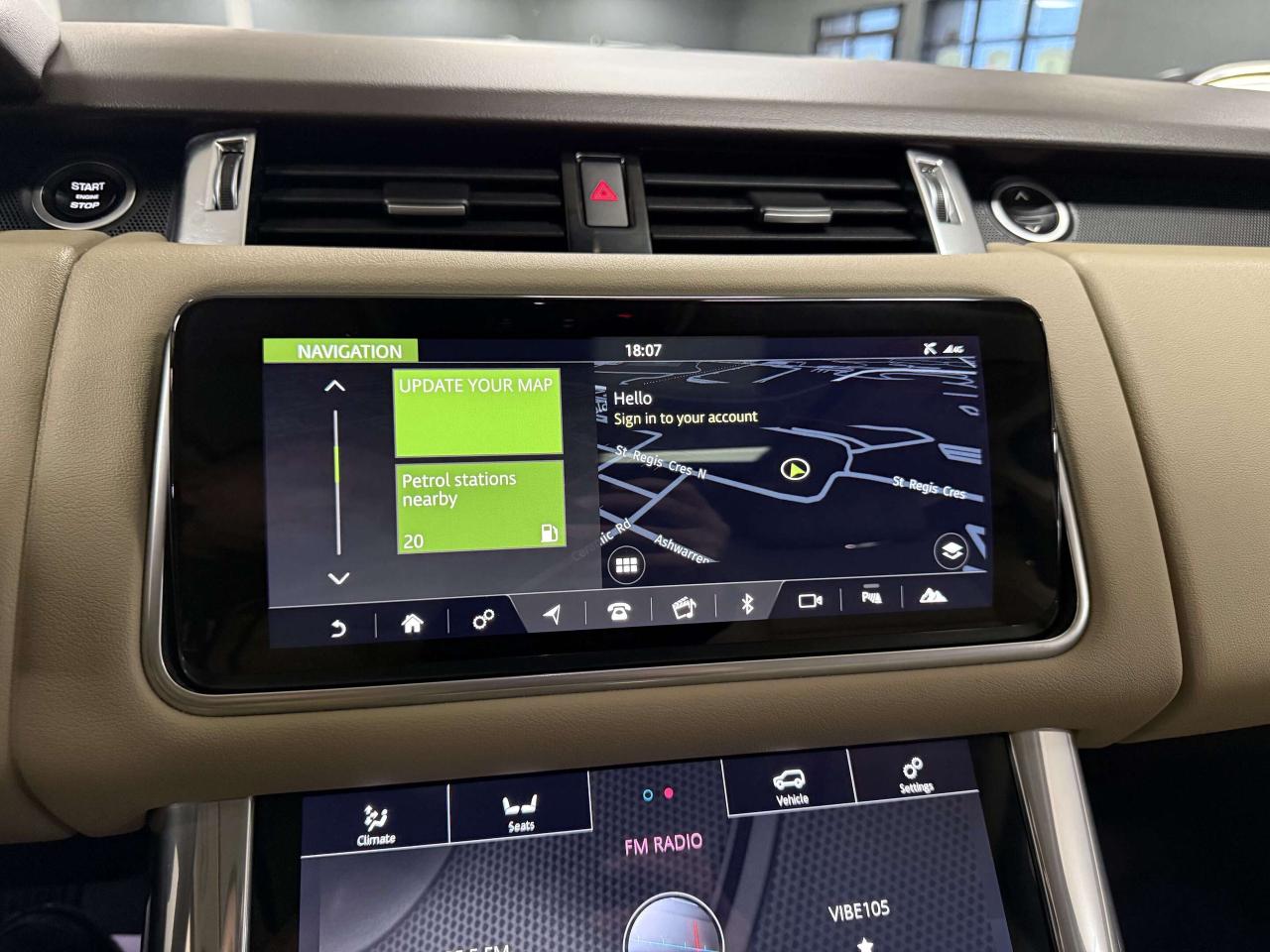 2022 Land Rover Range Rover Sport SE Photo