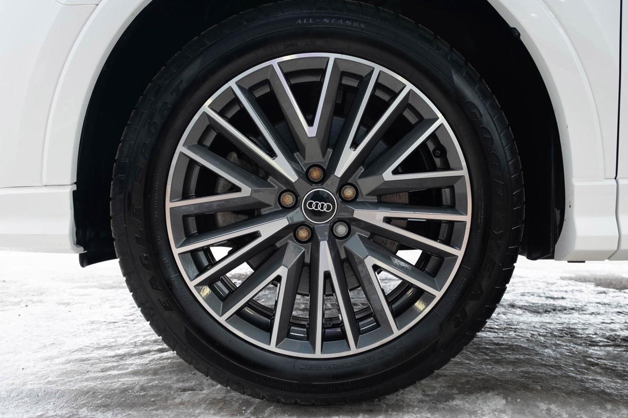 2022 Audi Q3 S line Progressiv quattro Photo