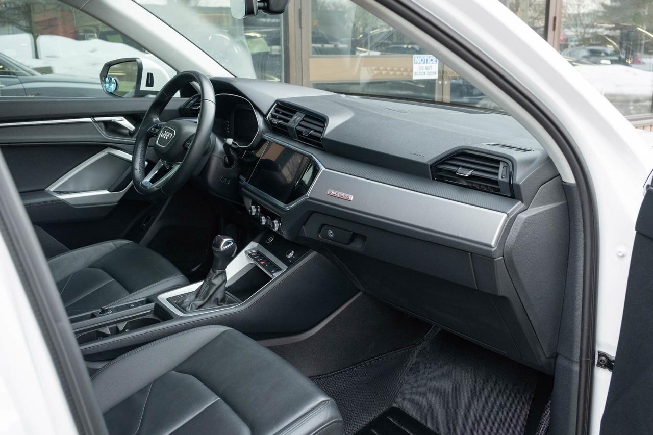 2022 Audi Q3 S line Progressiv quattro Photo