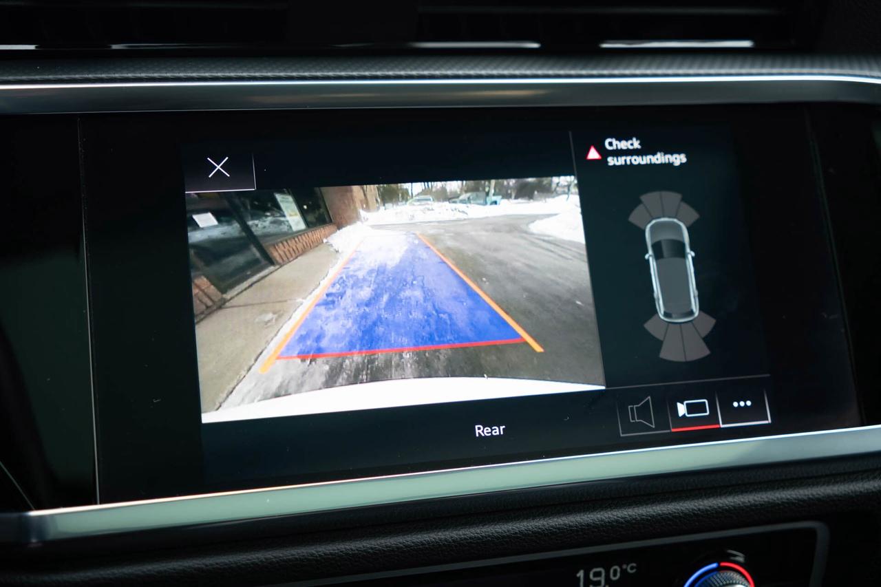 2022 Audi Q3 S line Progressiv quattro Photo