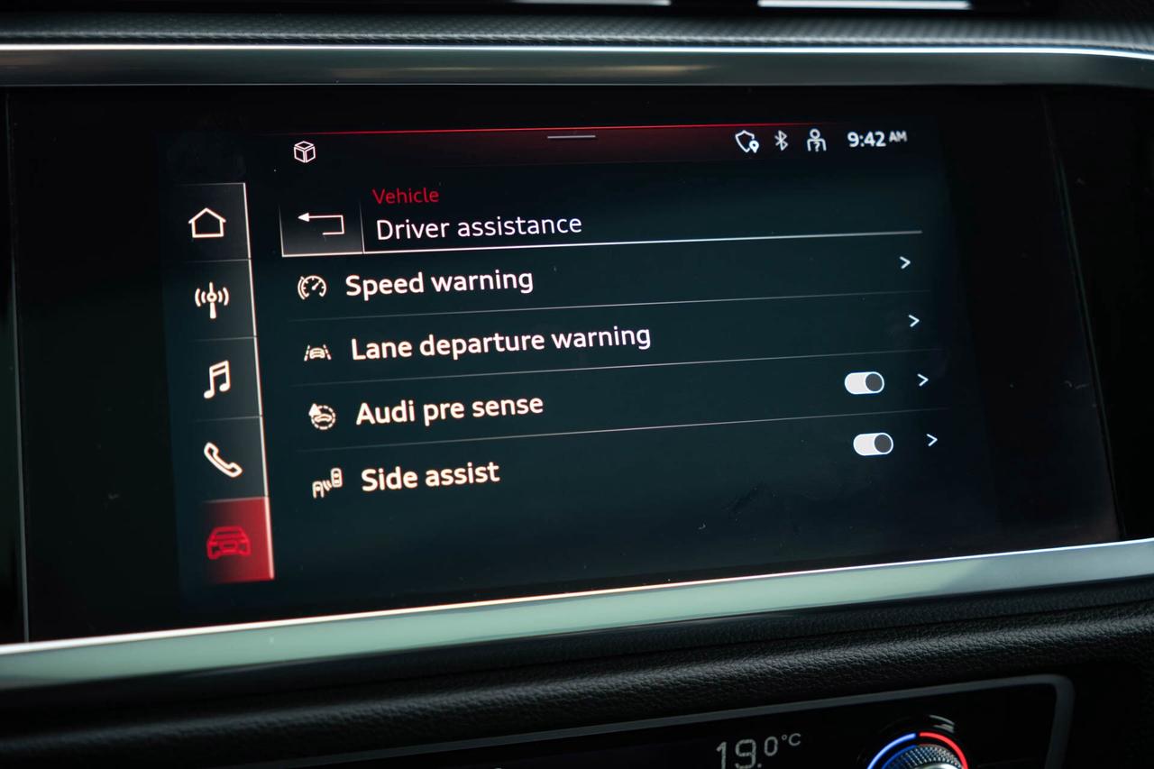 2022 Audi Q3 S line Progressiv quattro Photo