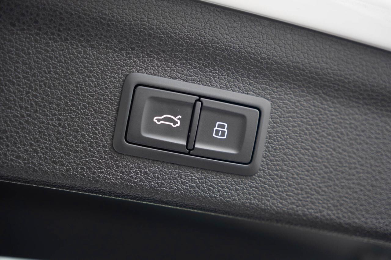 2022 Audi Q3 S line Progressiv quattro Photo