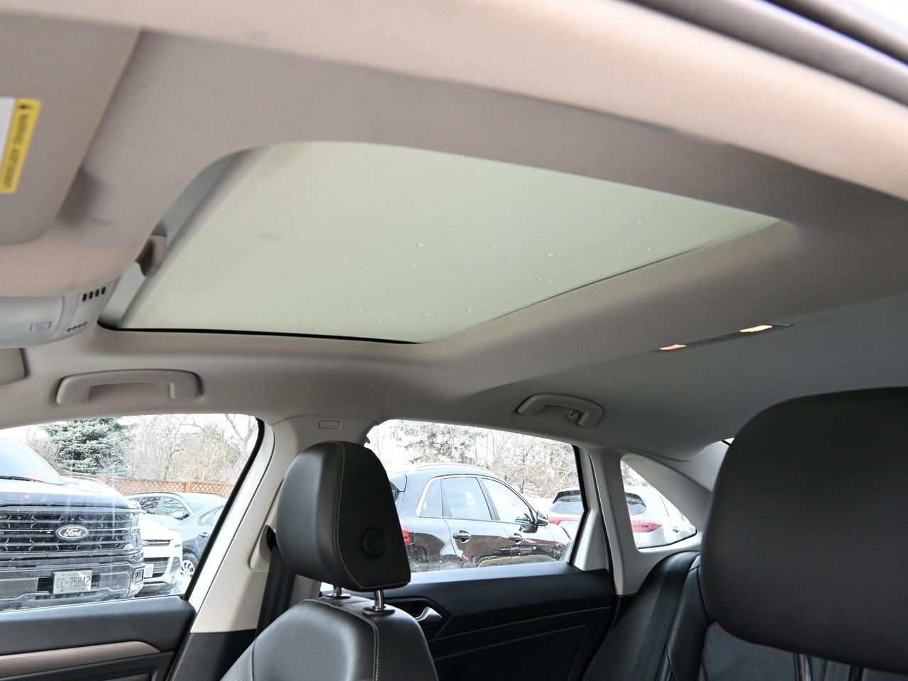 2020 Volkswagen Jetta Execline Leather Seats l Nav l Back Up Camera Photo