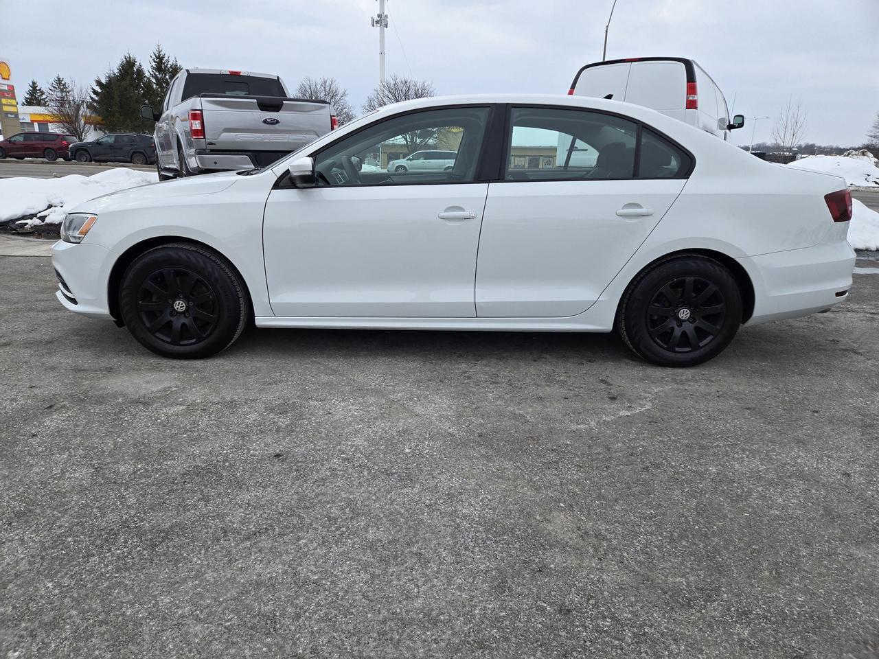 2016 Volkswagen Jetta Sedan 4dr 1.4 TSI Man Trendline Photo