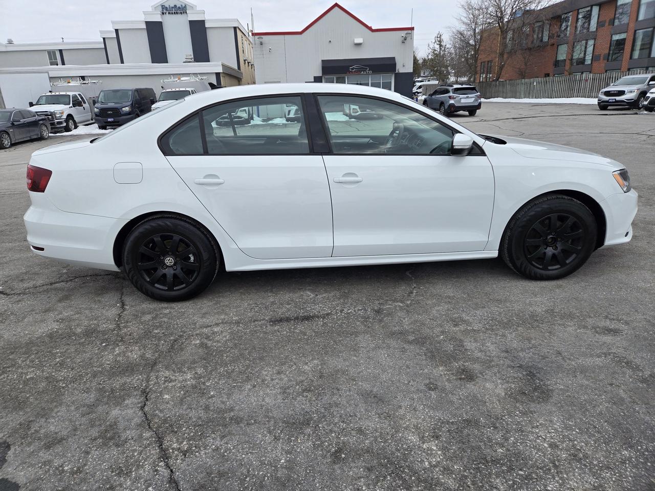 2016 Volkswagen Jetta Sedan 4dr 1.4 TSI Man Trendline Photo