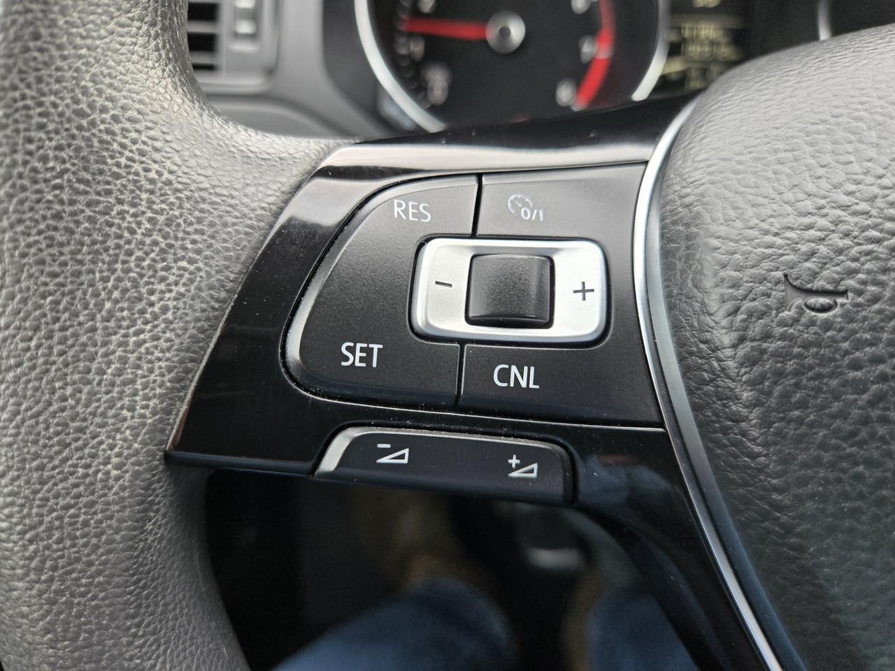 2016 Volkswagen Jetta Sedan 4dr 1.4 TSI Man Trendline Photo