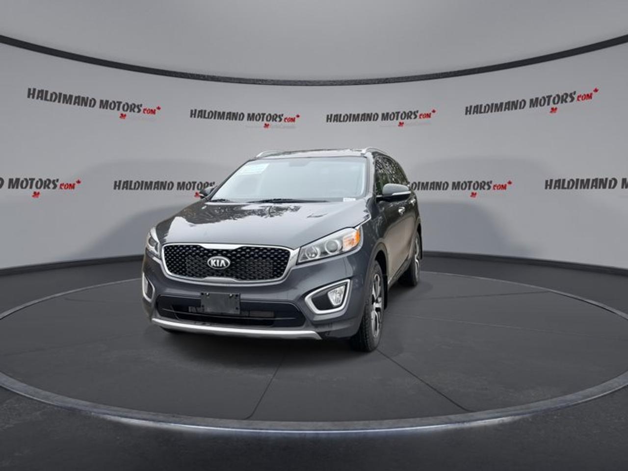 2017 Kia Sorento EX V6 AWD | No Accidents | Heated Steering Wheel Photo2