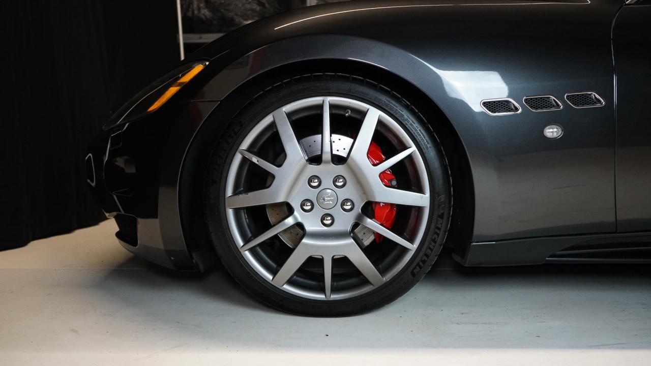 2009 Maserati GranTurismo 2dr Cpe GranTurismo S Photo