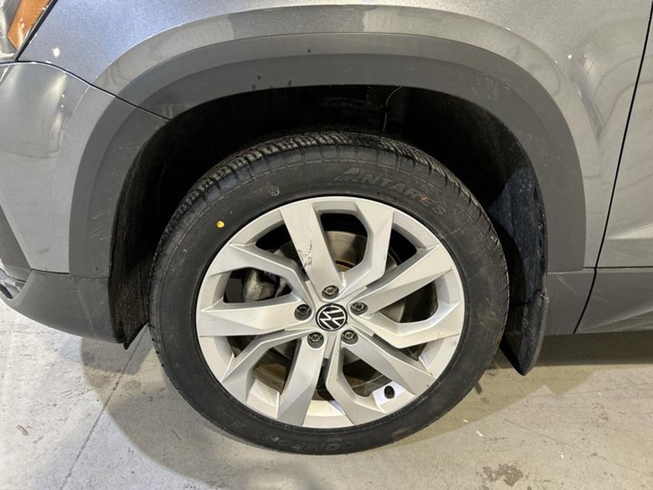 2023 Volkswagen Taos Trendline Photo
