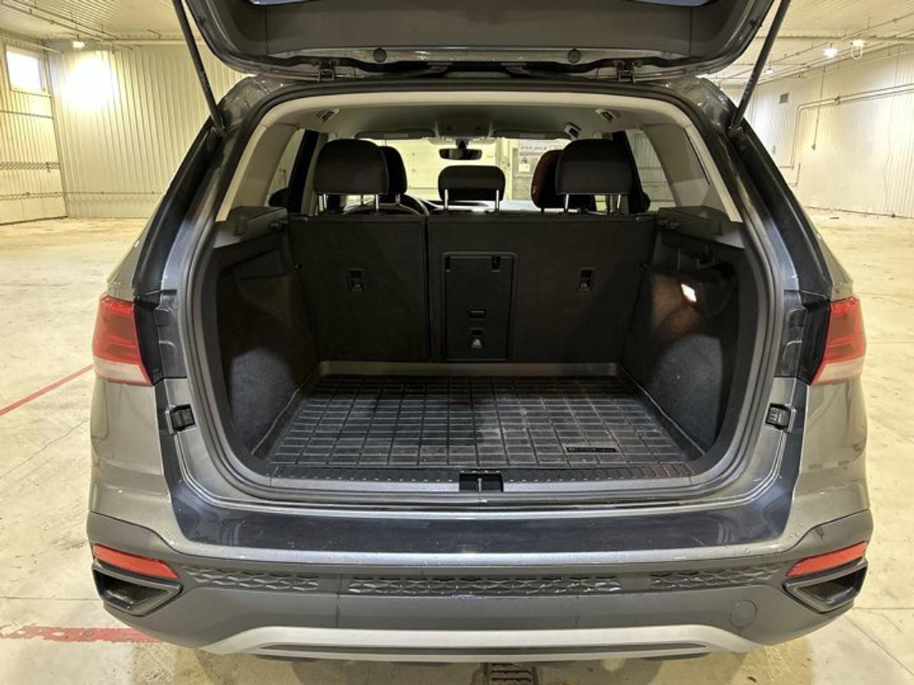2023 Volkswagen Taos Trendline Photo