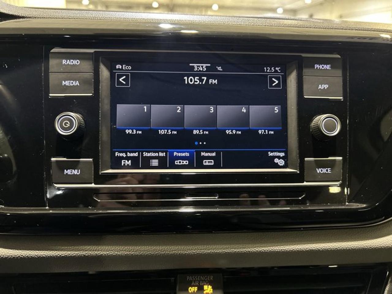 2023 Volkswagen Taos Trendline Photo