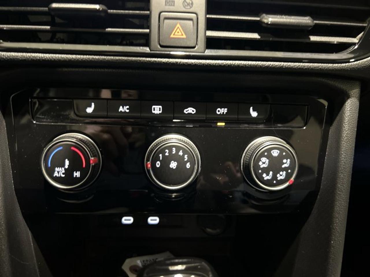 2023 Volkswagen Taos Trendline Photo