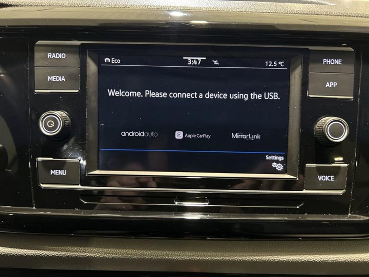 2023 Volkswagen Taos Trendline Photo