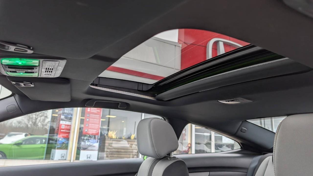 2016 Honda Civic EX-T (CVT) 2dr Coupe Photo