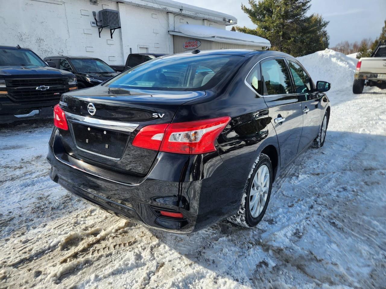 2017 Nissan Sentra 1.8 SV (CVT) 4dr Sedan Photo
