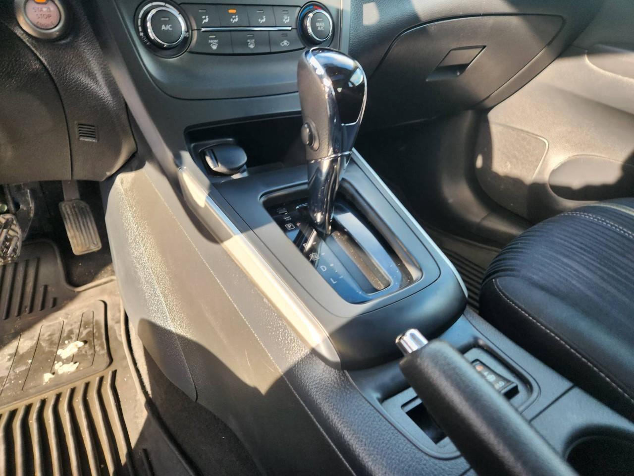 2017 Nissan Sentra 1.8 SV (CVT) 4dr Sedan Photo