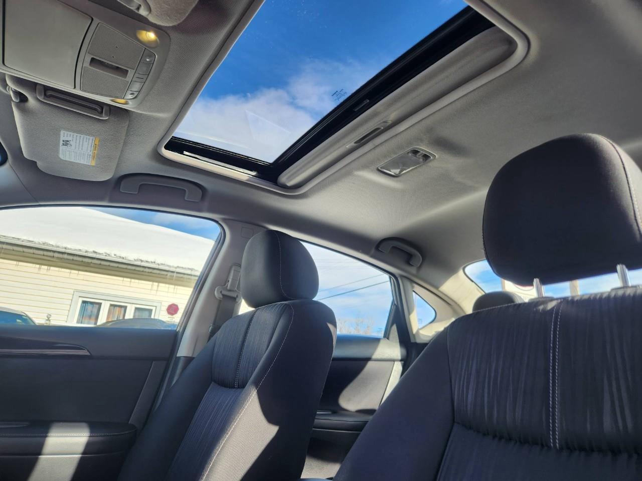 2017 Nissan Sentra 1.8 SV (CVT) 4dr Sedan Photo