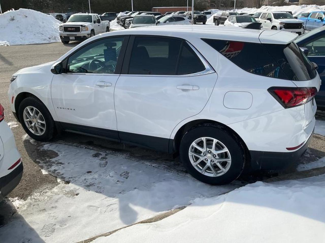2022 Chevrolet Equinox LT Photo
