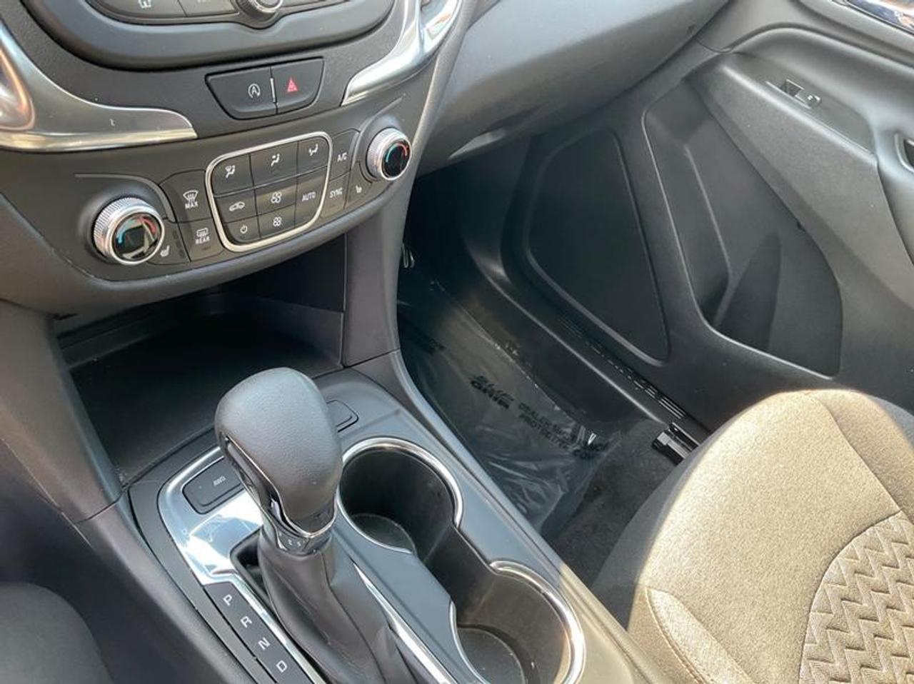 2022 Chevrolet Equinox LT Photo