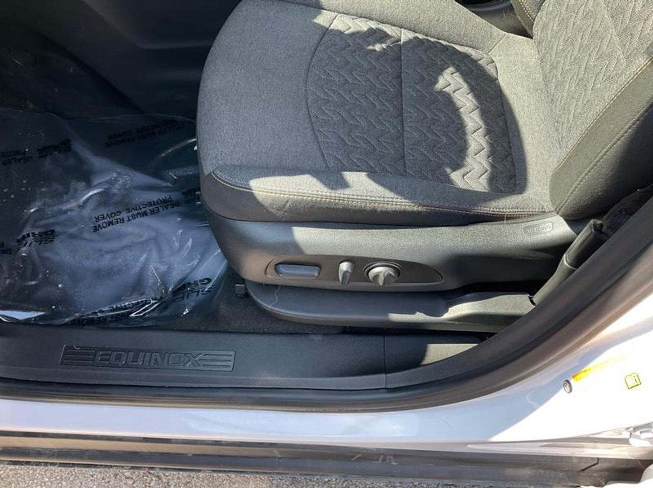 2022 Chevrolet Equinox LT Photo