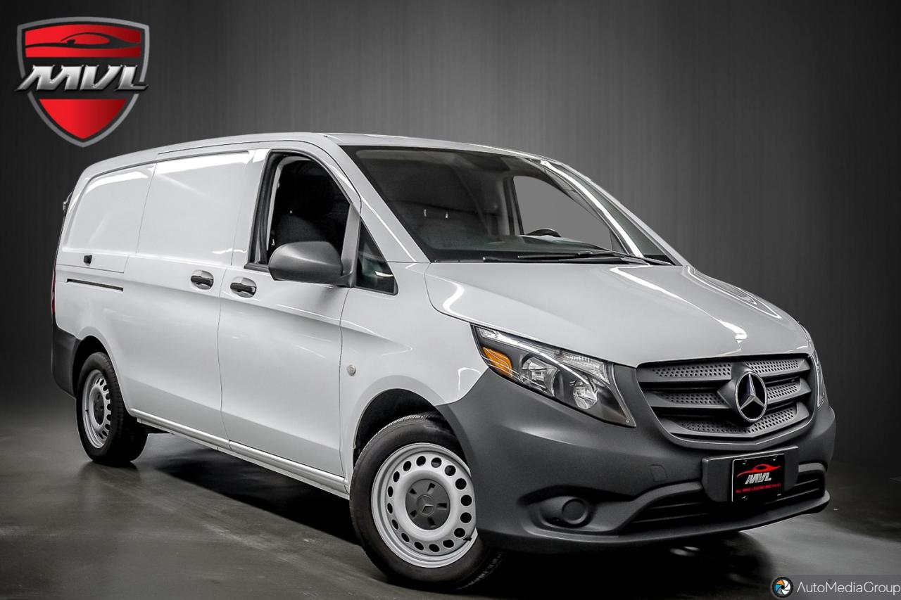 2017 Mercedes-Benz Metris Base Metris Cargo Van Photo0