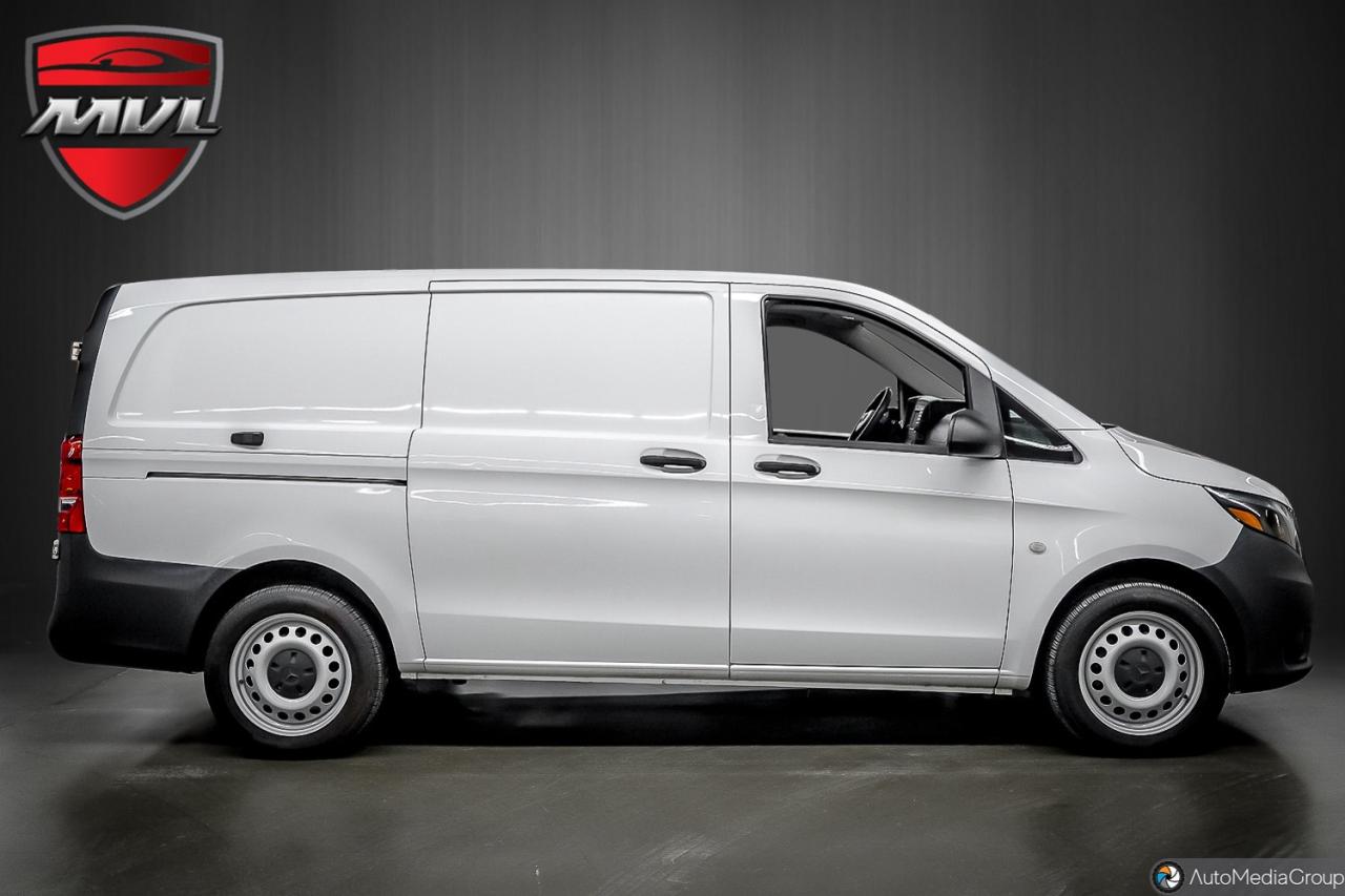 2017 Mercedes-Benz Metris Base Metris Cargo Van Photo