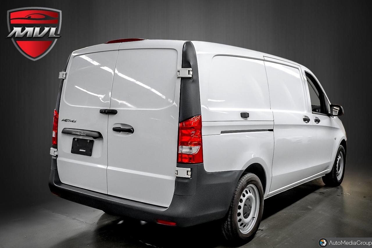 2017 Mercedes-Benz Metris Base Metris Cargo Van Photo