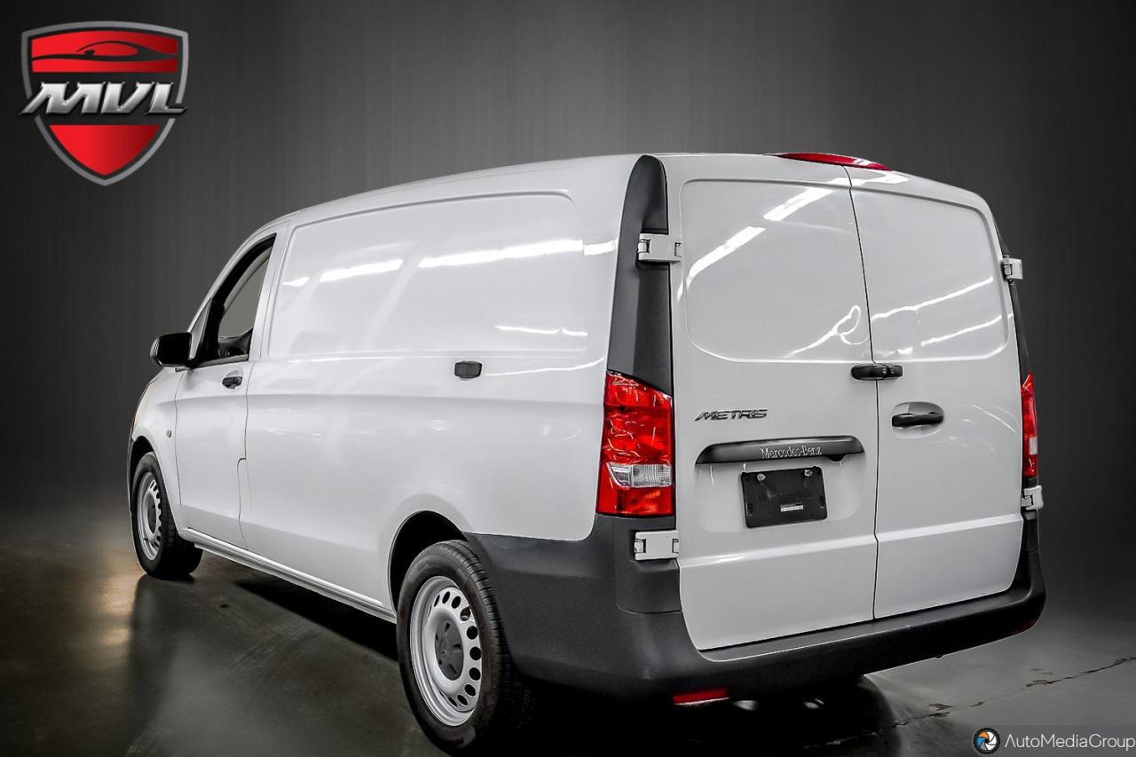 2017 Mercedes-Benz Metris Base Metris Cargo Van Photo