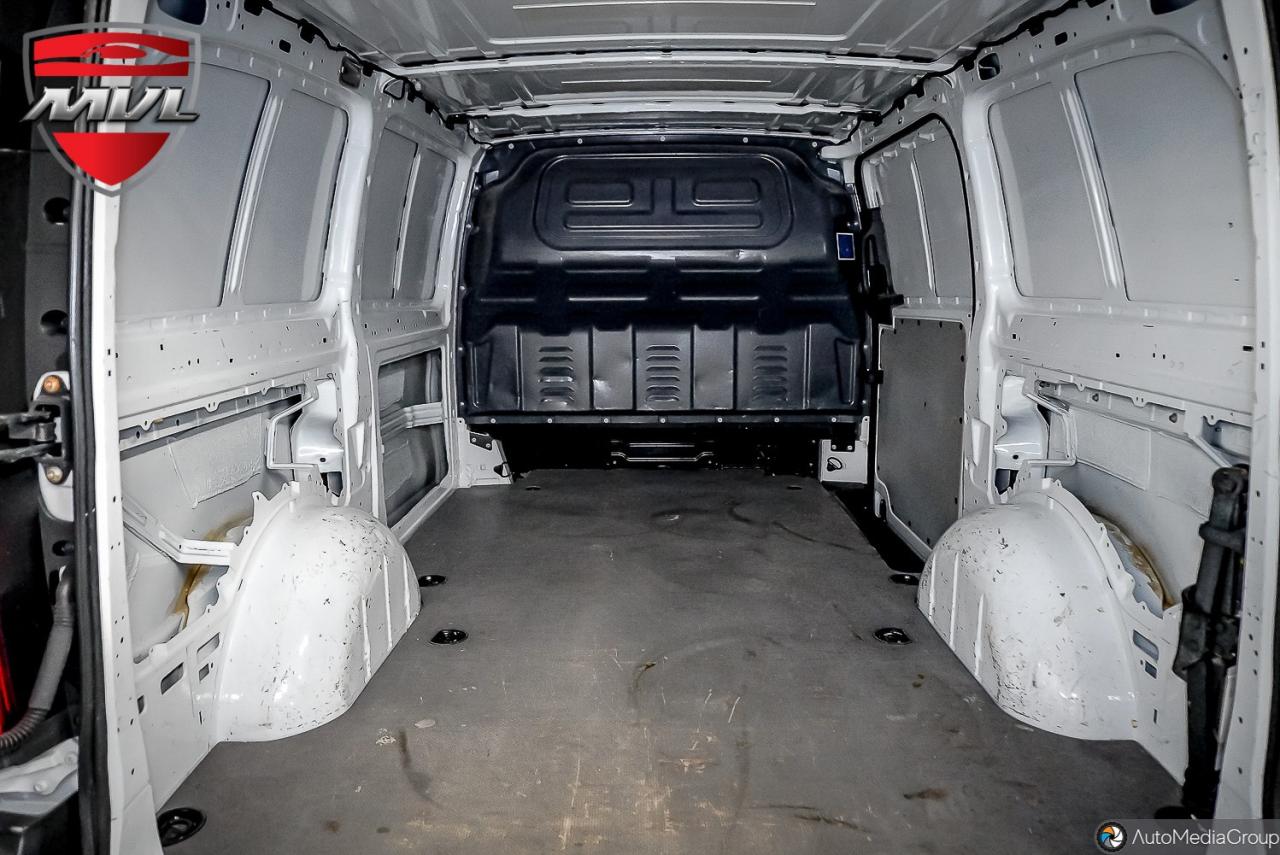 2017 Mercedes-Benz Metris Base Metris Cargo Van Photo