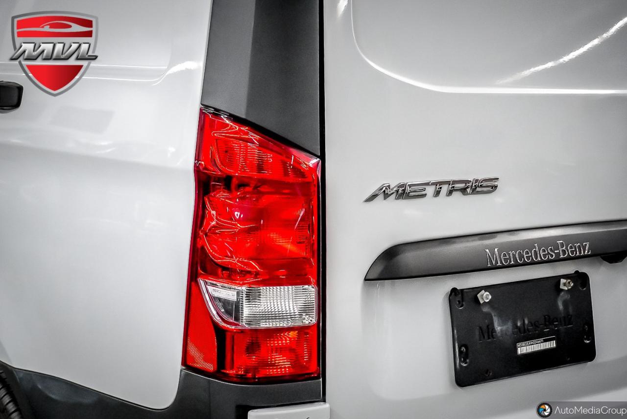 2017 Mercedes-Benz Metris Base Metris Cargo Van Photo