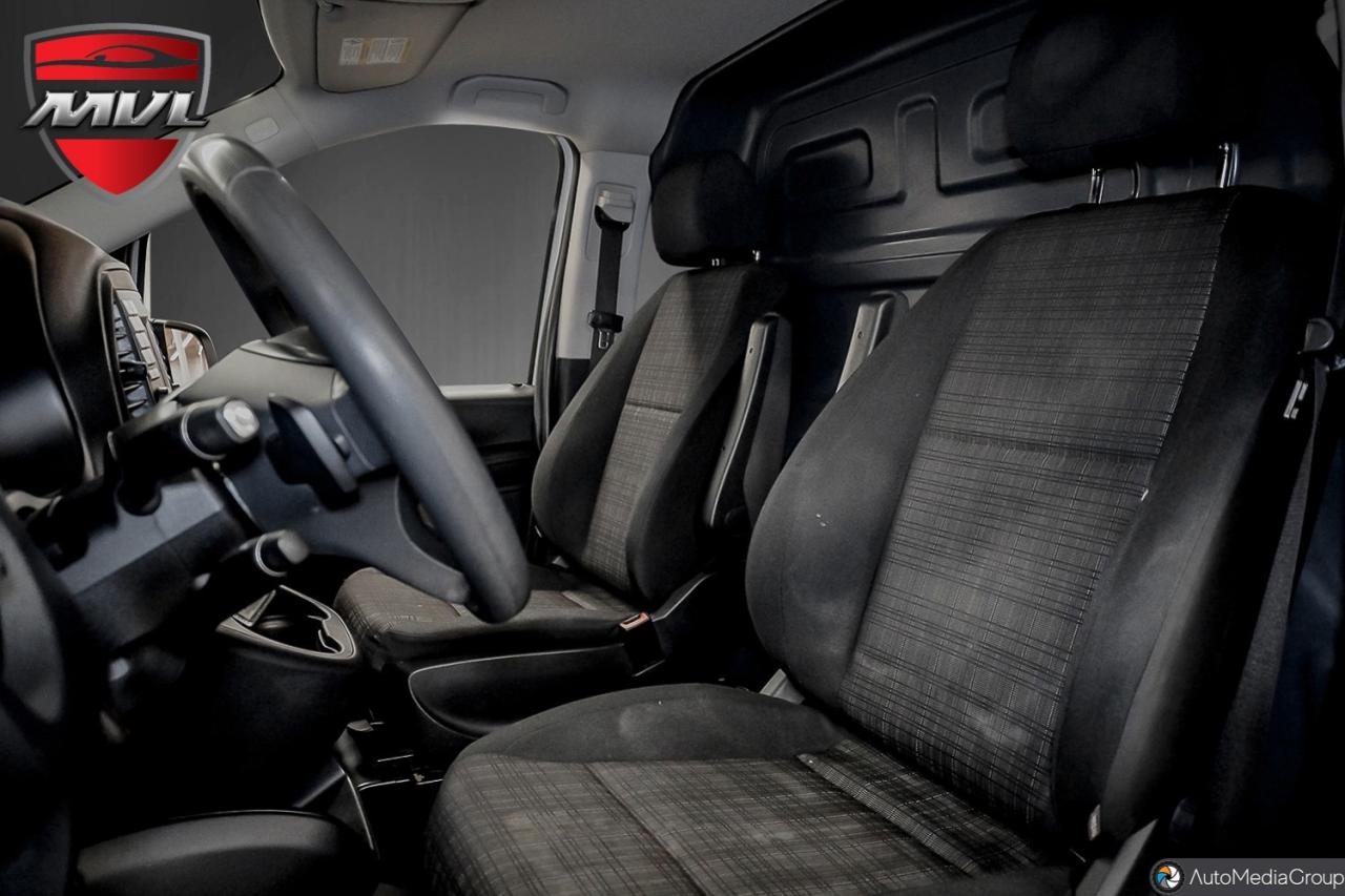 2017 Mercedes-Benz Metris Base Metris Cargo Van Photo