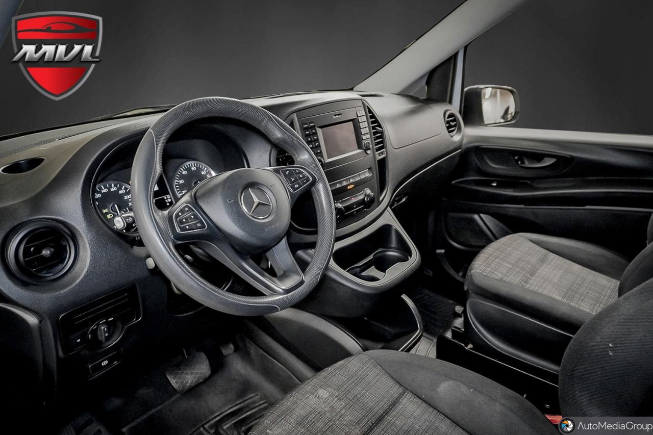 2017 Mercedes-Benz Metris Base Metris Cargo Van Photo