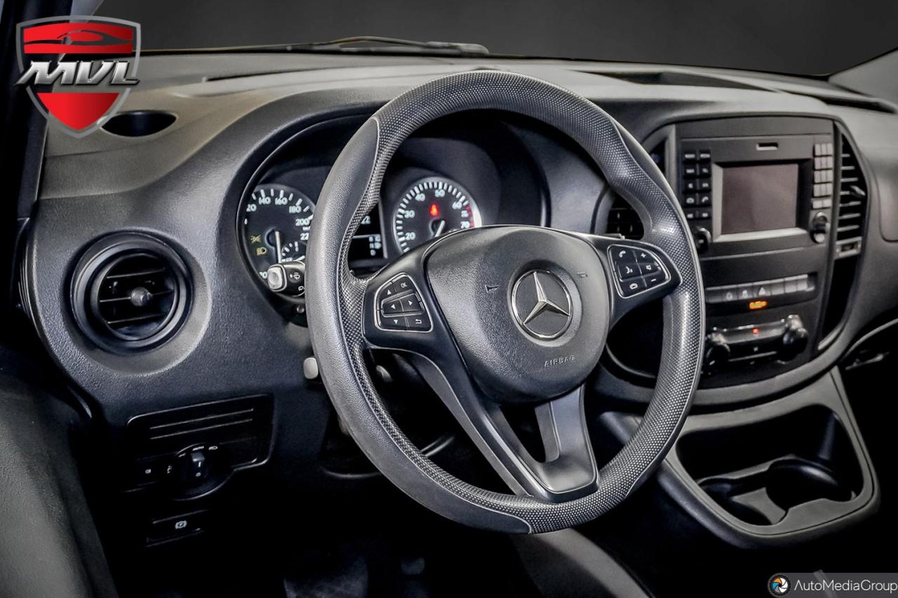 2017 Mercedes-Benz Metris Base Metris Cargo Van Photo