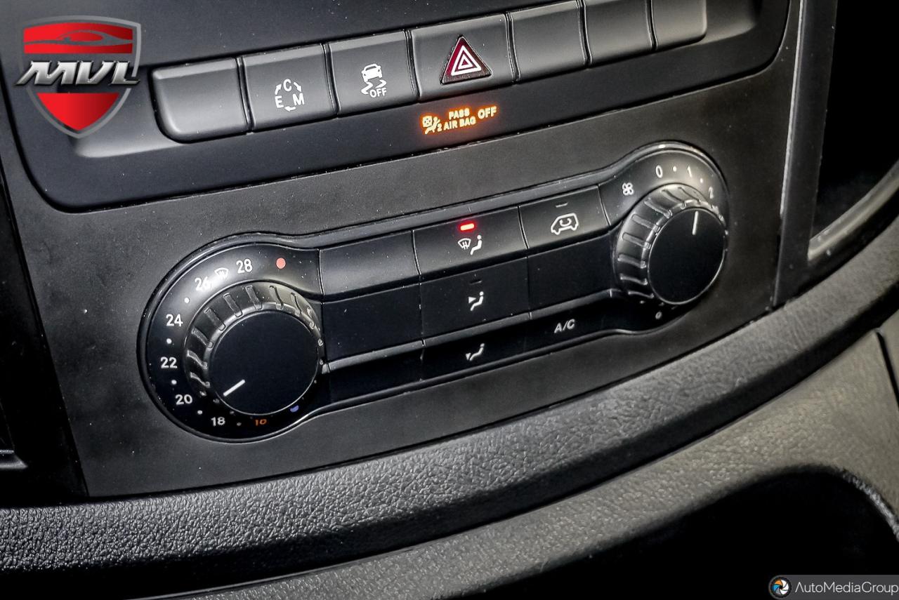 2017 Mercedes-Benz Metris Base Metris Cargo Van Photo