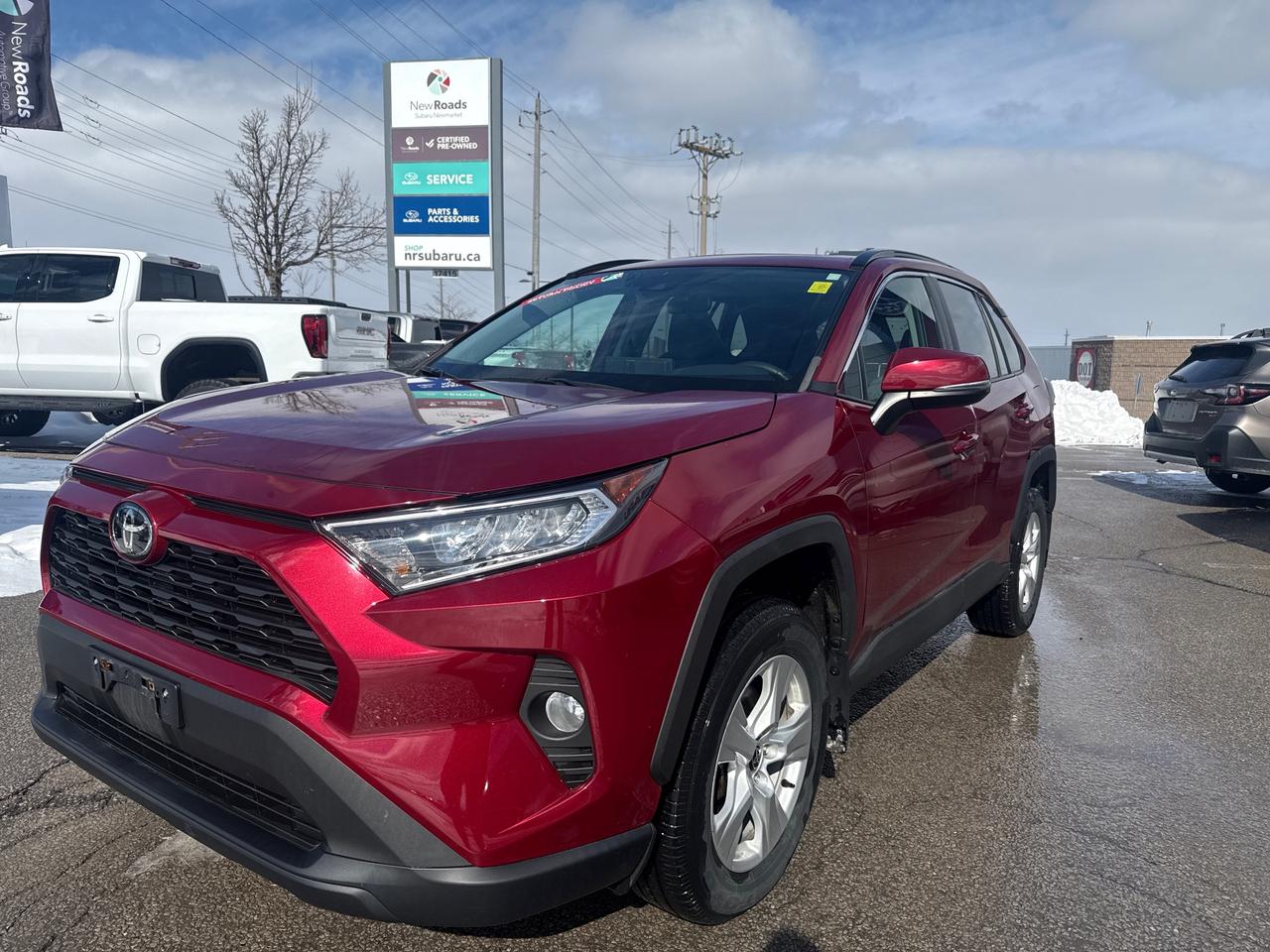 2021 Toyota RAV4 XLE 4dr Front-wheel Drive Photo2