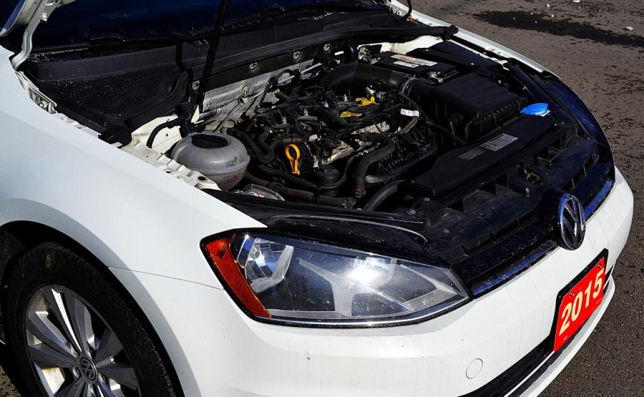 2015 Volkswagen Golf 5dr Hatchback Automatic 1.8 TSI Comfortline Photo