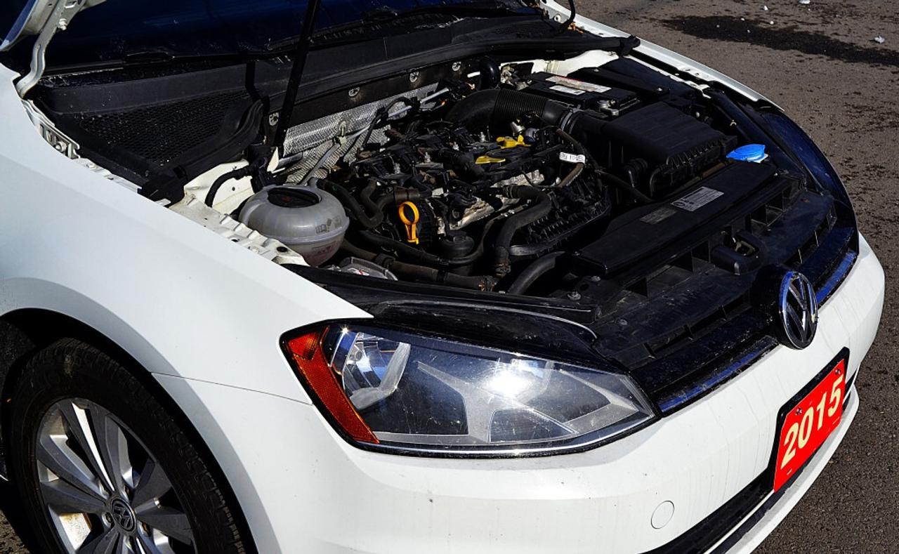 2015 Volkswagen Golf 5dr Hatchback Automatic 1.8 TSI Comfortline Photo