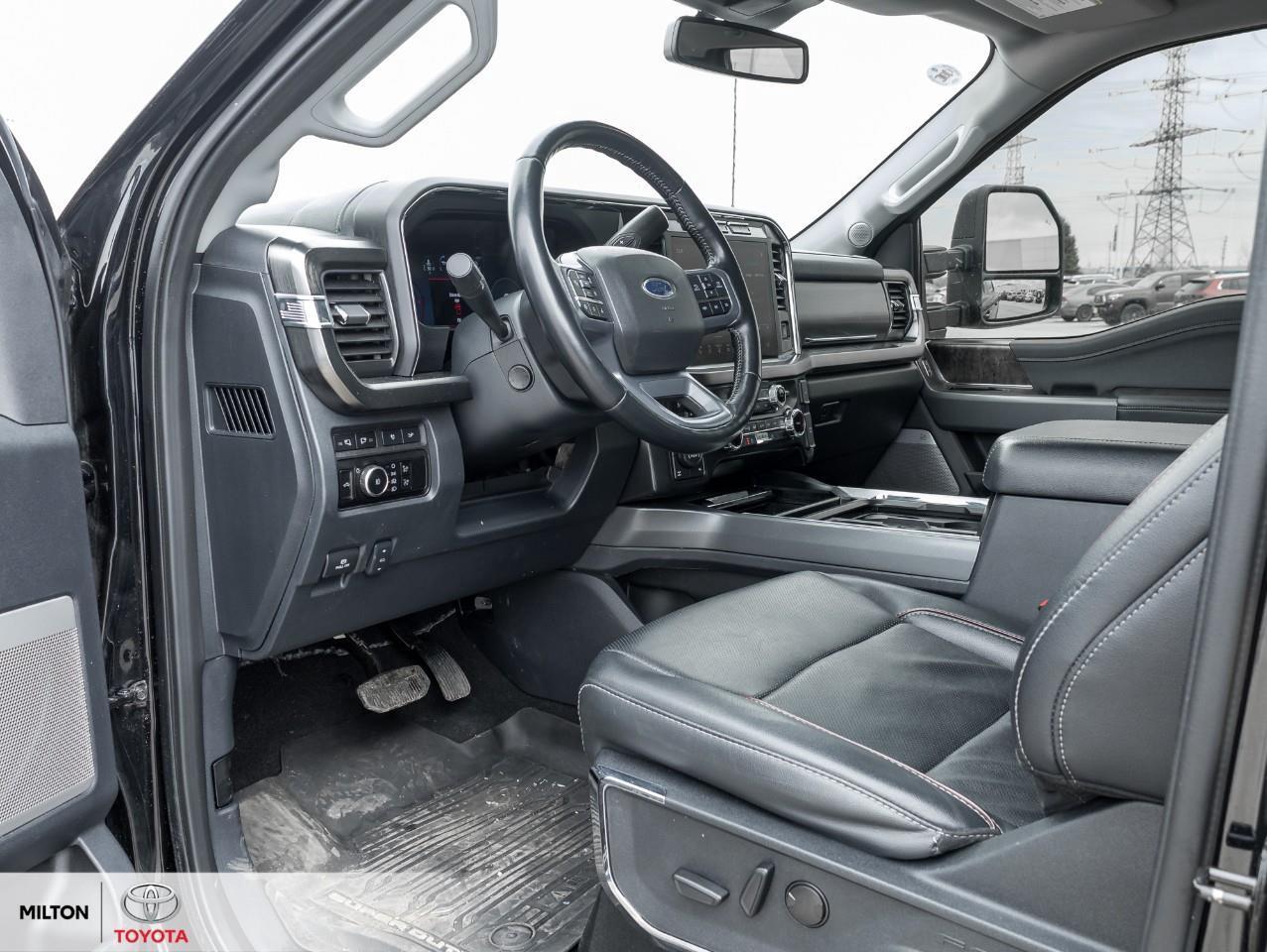 2023 Ford F-250 TREMOR PKG SUNROOF LARIAT ULTIMATE ONE OWNER Laria Photo