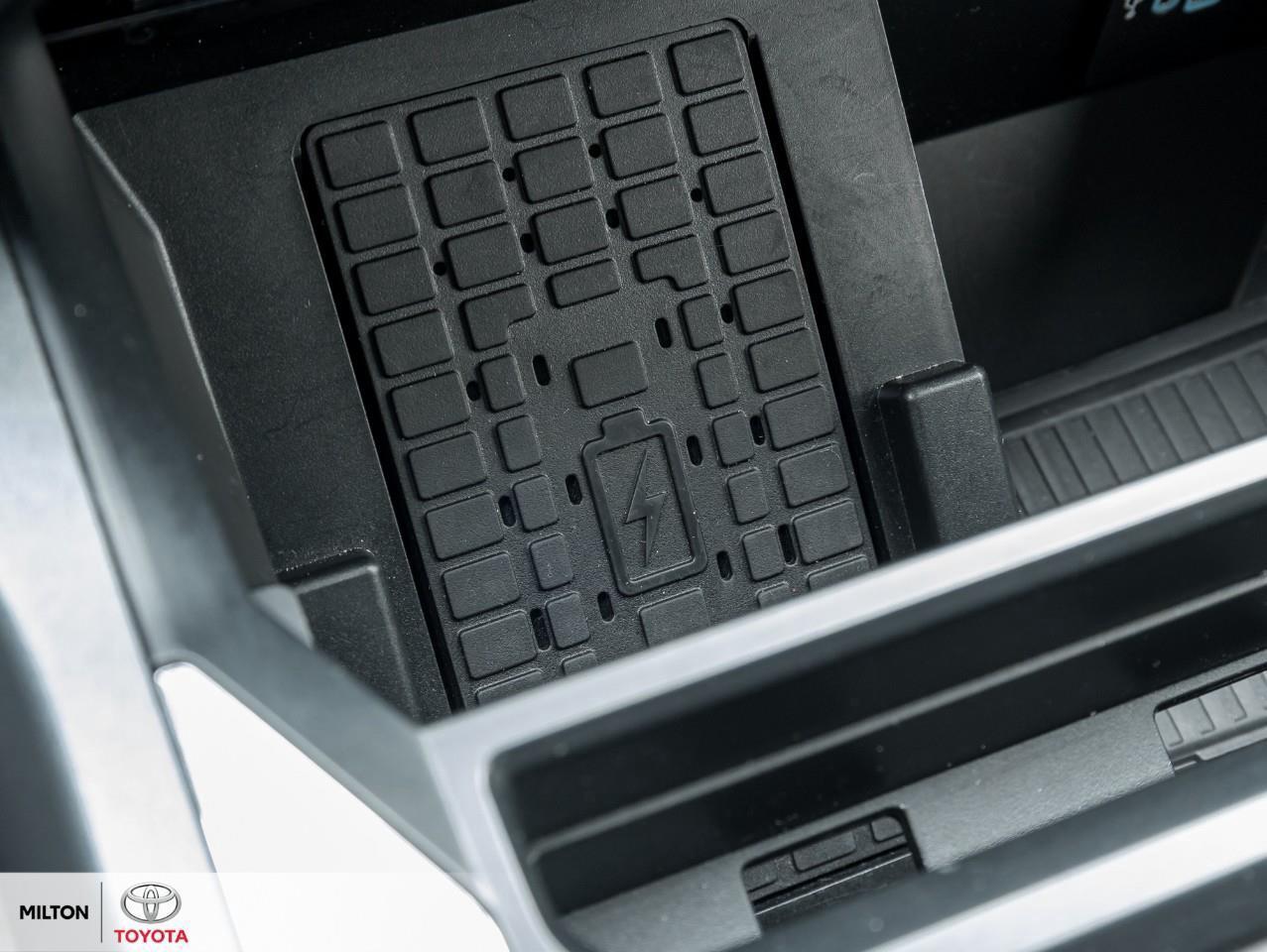 2023 Ford F-250 TREMOR PKG SUNROOF LARIAT ULTIMATE ONE OWNER Laria Photo