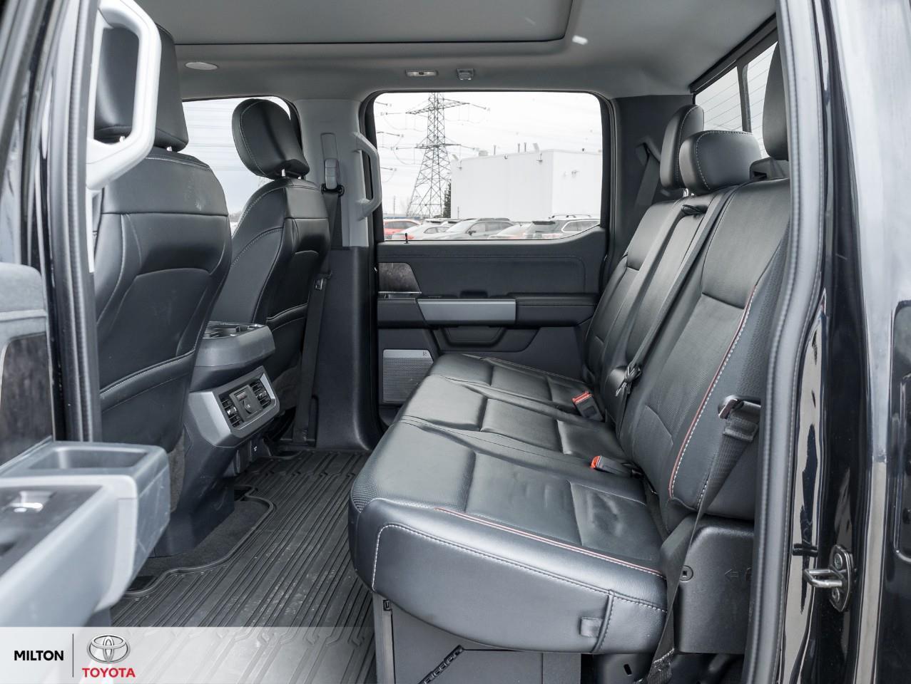 2023 Ford F-250 TREMOR PKG SUNROOF LARIAT ULTIMATE ONE OWNER Laria Photo