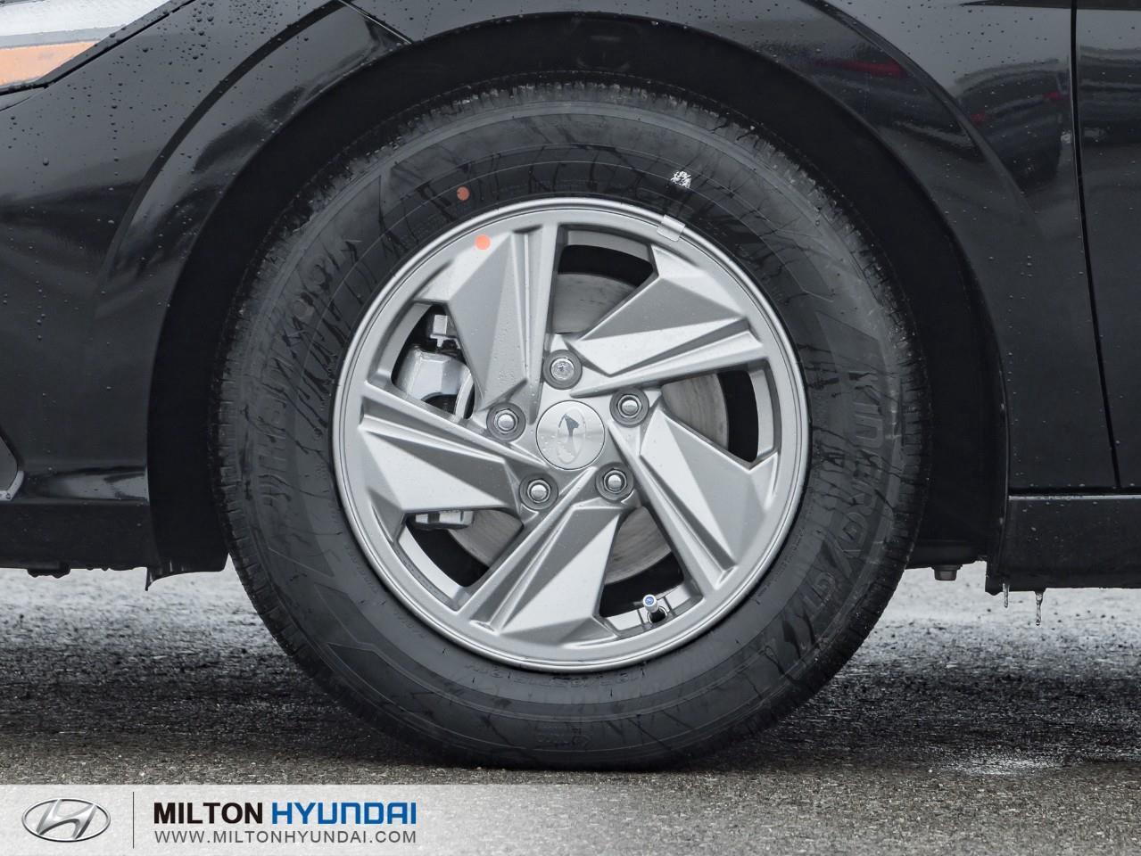 2026 Hyundai Elantra ESSENTIAL 4DR SEDAN Photo