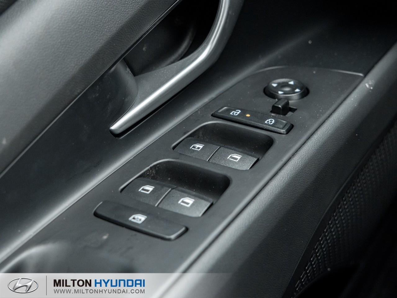 2026 Hyundai Elantra ESSENTIAL 4DR SEDAN Photo