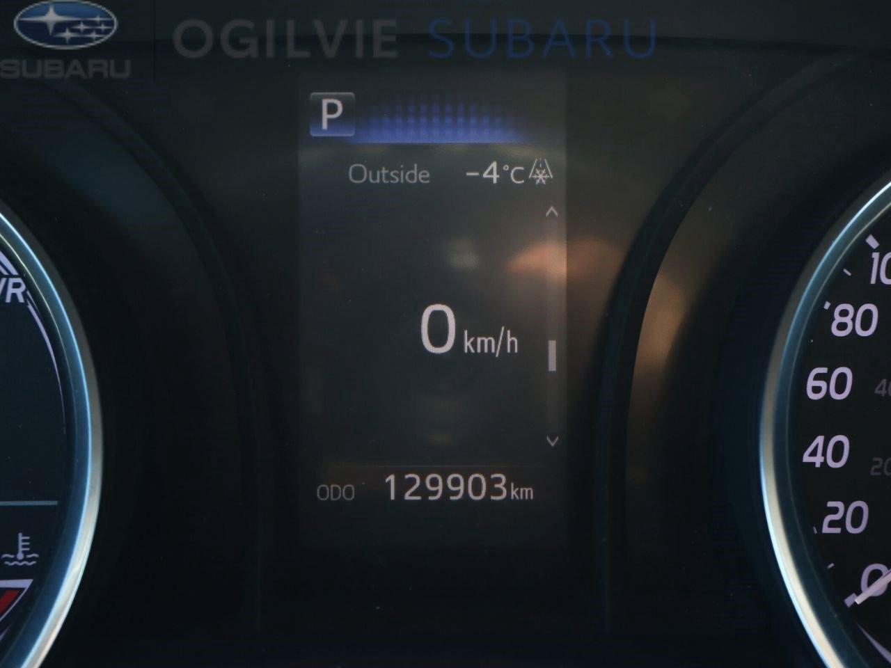 2018 Toyota Camry Hybrid SE 4dr Sedan Photo