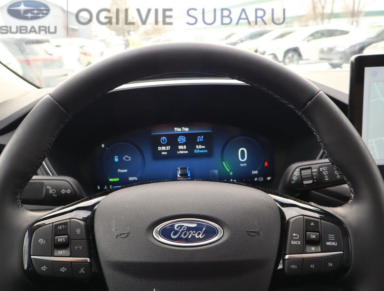 2025 Ford Escape PHEV 4dr Front-Wheel Drive Photo