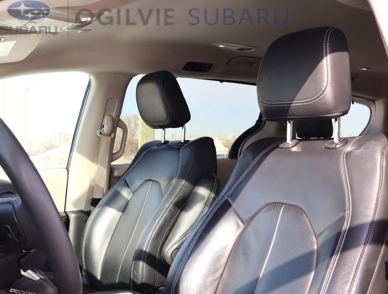 2022 Chrysler Pacifica Touring L All-Wheel Drive Passenger Van Photo