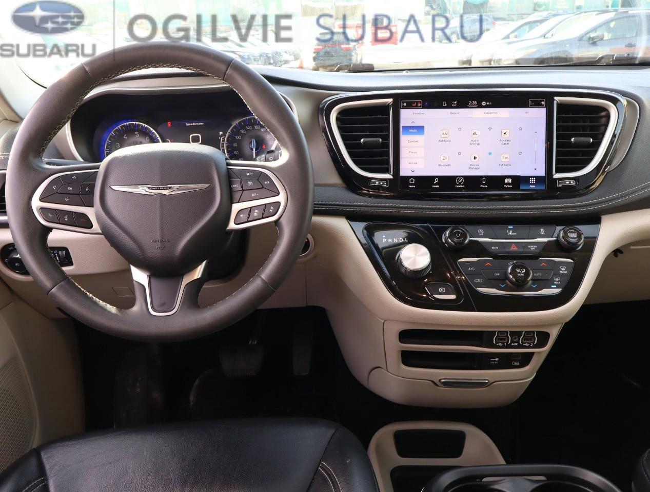 2022 Chrysler Pacifica Touring L All-Wheel Drive Passenger Van Photo